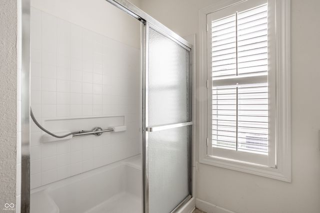 8122 Sand Ridge Circle, Indianapolis, IN 46237