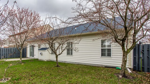 8122 Sand Ridge Circle, Indianapolis, IN 46237