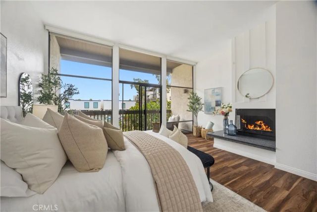 7303 Marina Pacifica Drive, Long Beach, CA 90803
