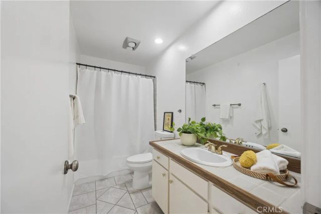 7303 Marina Pacifica Drive, Long Beach, CA 90803