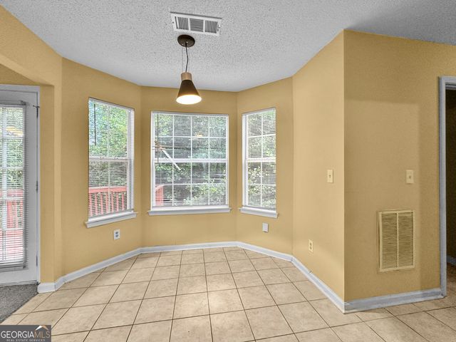 10761 Tara Village Way, Jonesboro, GA 30238