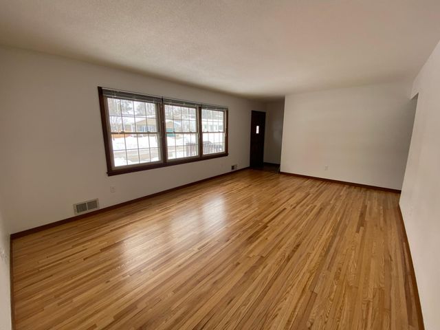 3805 5th Street NW, Rochester, MN 55901