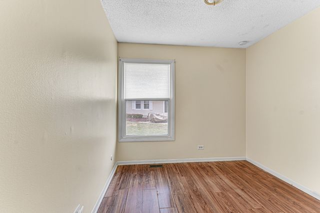 5308 Woodland Drive A, Oak Forest, IL 60452