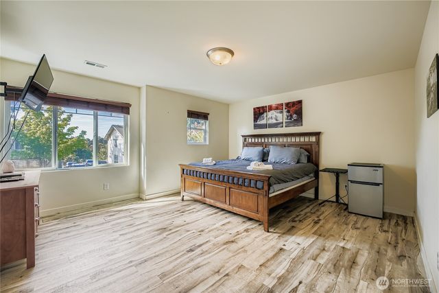 3971 E Roosevelt Avenue, Tacoma, WA 98404