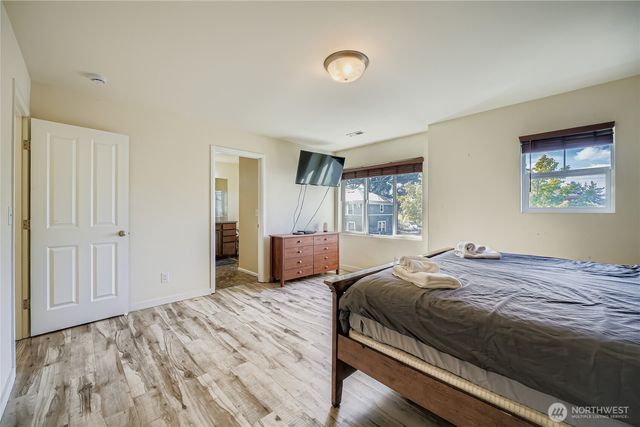 3971 E Roosevelt Avenue, Tacoma, WA 98404