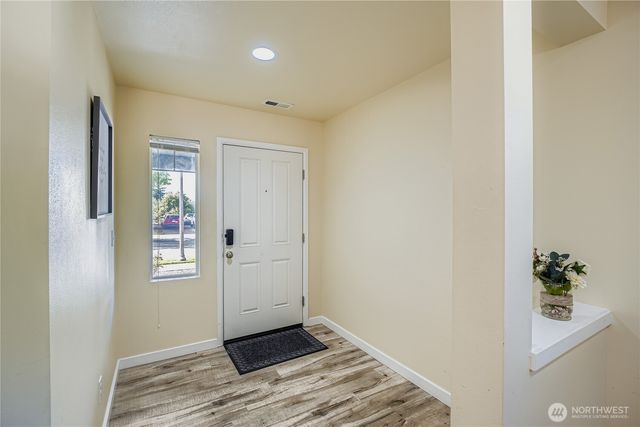 3971 E Roosevelt Avenue, Tacoma, WA 98404