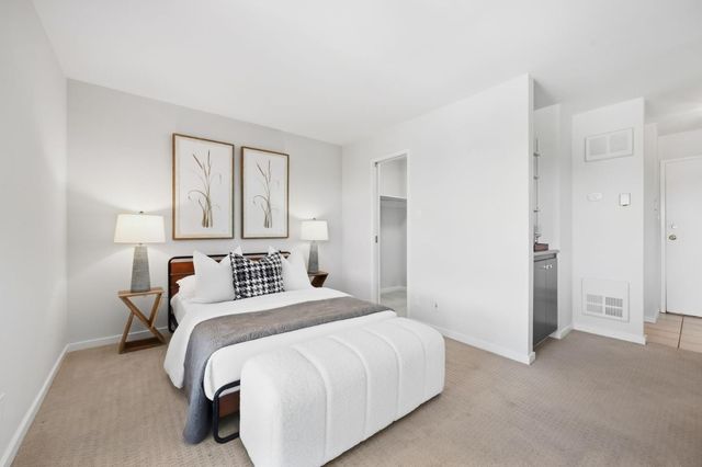 833 N Humboldt Street 504, San Mateo, CA 94401