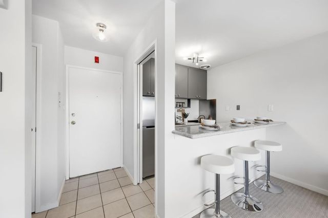 833 N Humboldt Street 504, San Mateo, CA 94401