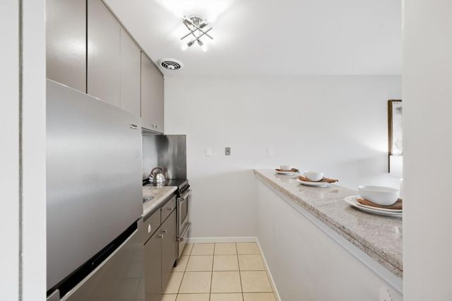 833 N Humboldt Street 504, San Mateo, CA 94401