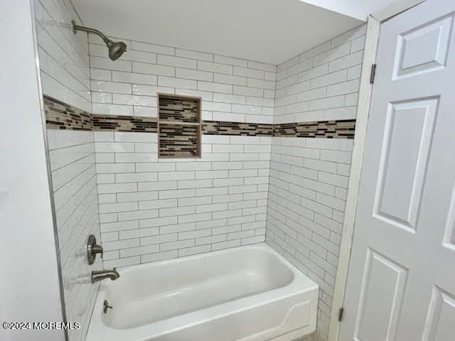 175 Amberly Drive A, Manalapan, NJ 07726