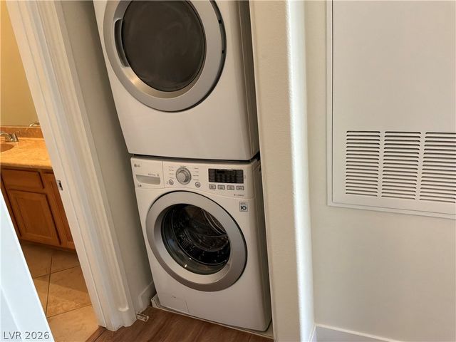 8985 South Durango Drive 2114, Las Vegas, NV 89113