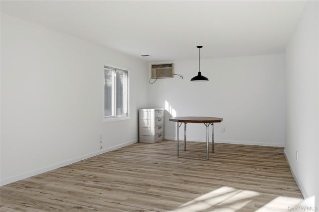 231 Sunflower Lane, Islandia, NY 11749