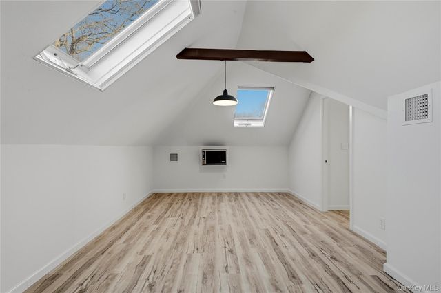 231 Sunflower Lane, Islandia, NY 11749