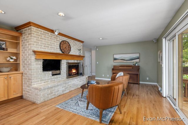 1665 Bayview Drive, Norton Shores, MI 49441