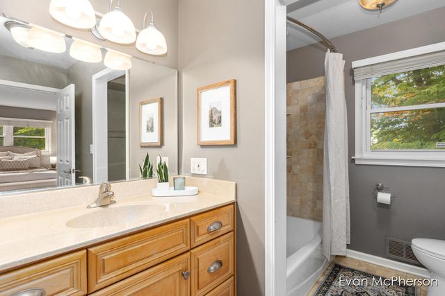 1665 Bayview Drive, Norton Shores, MI 49441