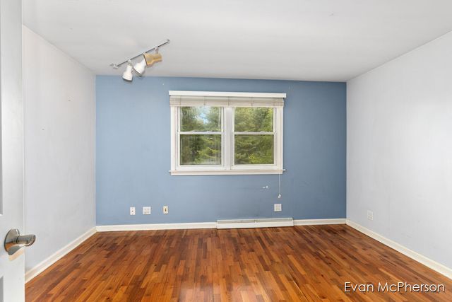 1665 Bayview Drive, Norton Shores, MI 49441