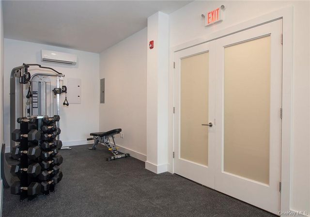 8 Boulevard W PH2, Pelham, NY 10803