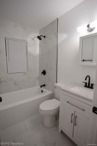 19182 Beaconsfield Street, Detroit, MI 48224