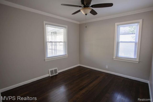 19182 Beaconsfield Street, Detroit, MI 48224