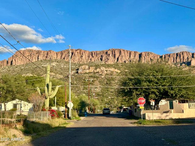 444 W VALENTINE Street, Superior, AZ 85173