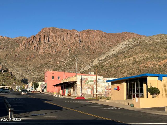 444 W VALENTINE Street, Superior, AZ 85173