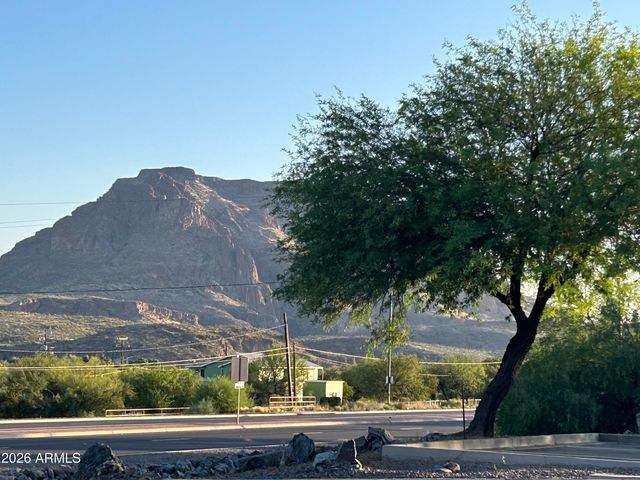 444 W VALENTINE Street, Superior, AZ 85173