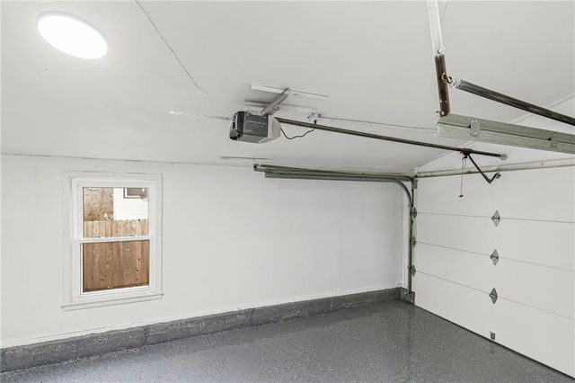 3507 Ruysser Road, Kansas City, MO 64137