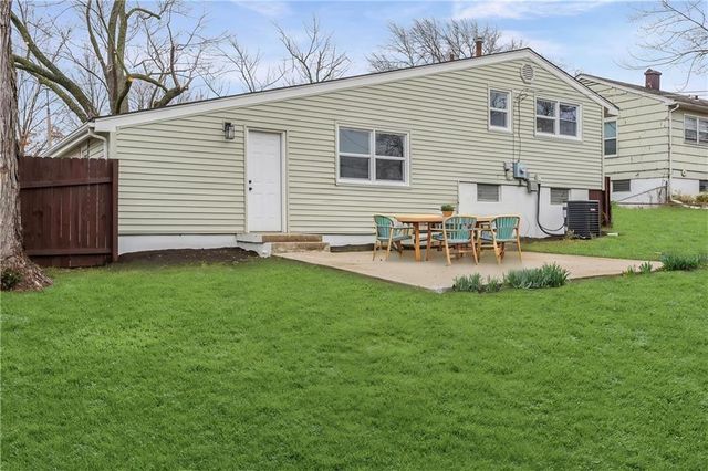 3507 Ruysser Road, Kansas City, MO 64137