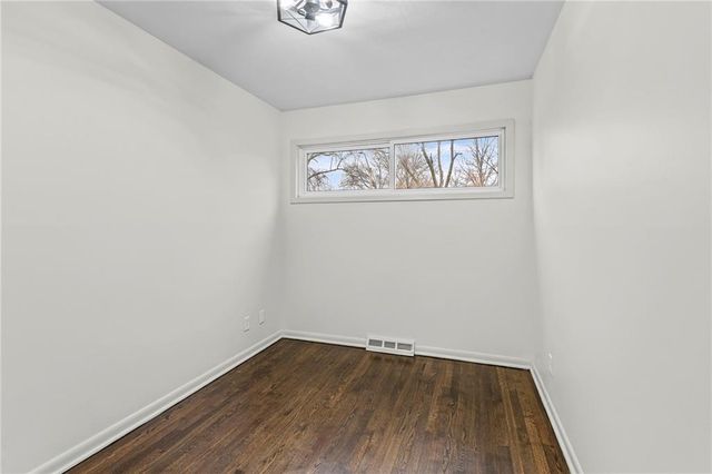 3507 Ruysser Road, Kansas City, MO 64137