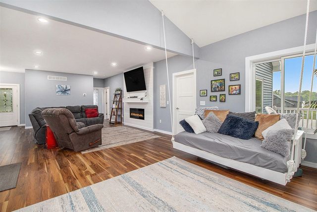 1881 Sienna Street, Kalamazoo, MI 49009