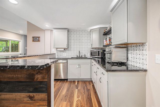 1881 Sienna Street, Kalamazoo, MI 49009