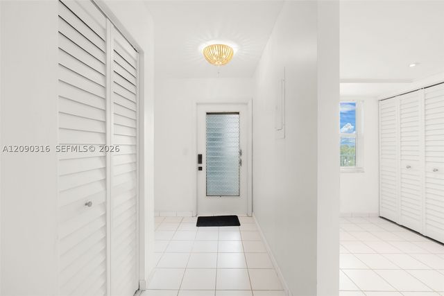 7684 NW 18th St 404, Margate, FL 33063