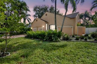 8330 SW 12th St, Pembroke Pines, FL 33025