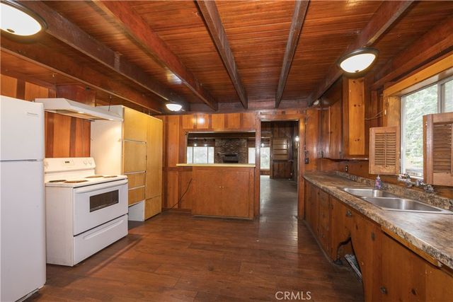21855 Lakeland View, Cedarpines Park, CA 92322