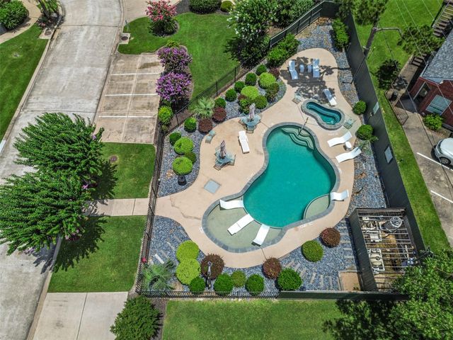 1408 S Friendswood Drive 503, Friendswood, TX 77546