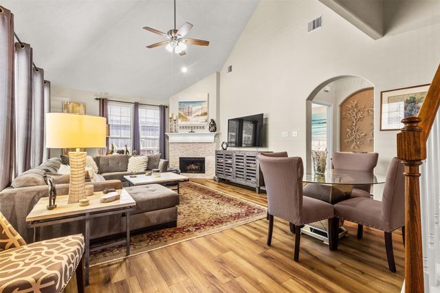 1408 S Friendswood Drive 503, Friendswood, TX 77546
