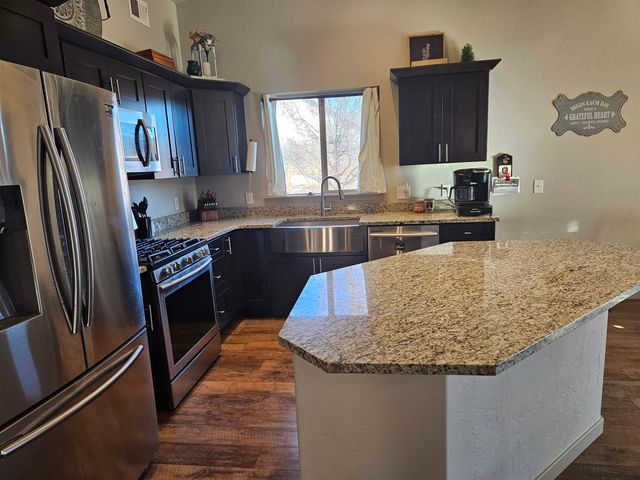 335 SE Cobblestone Court, Cedaredge, CO 81413