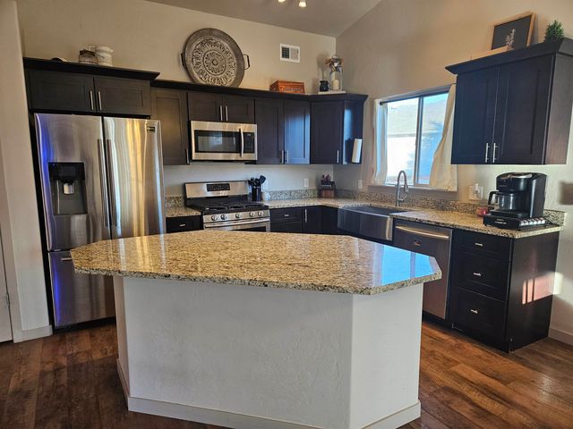 335 SE Cobblestone Court, Cedaredge, CO 81413