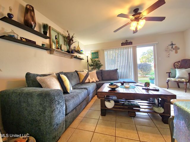 3230 Cumberland Road, 42, Ocean Springs, MS 39564