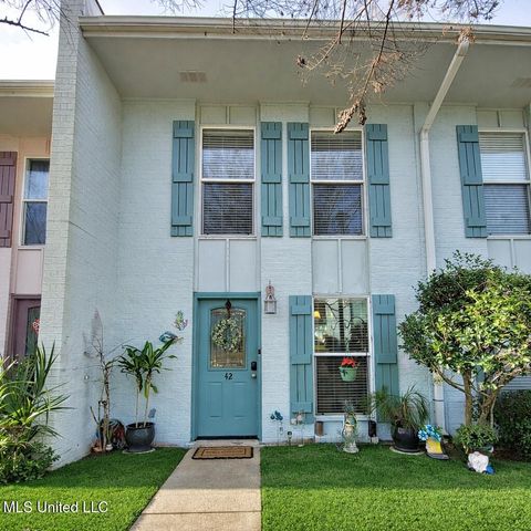 3230 Cumberland Road, 42, Ocean Springs, MS 39564