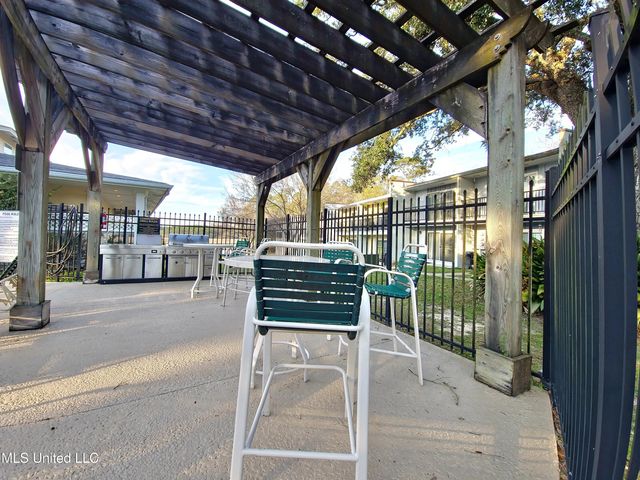 3230 Cumberland Road, 42, Ocean Springs, MS 39564