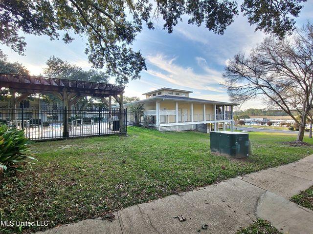 3230 Cumberland Road, 42, Ocean Springs, MS 39564