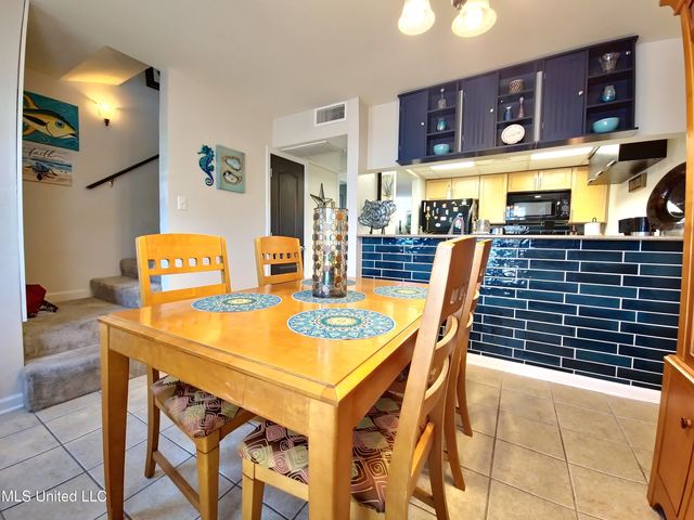 3230 Cumberland Road, 42, Ocean Springs, MS 39564