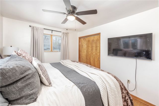 15 Watson St, Leet Twp, PA 15143