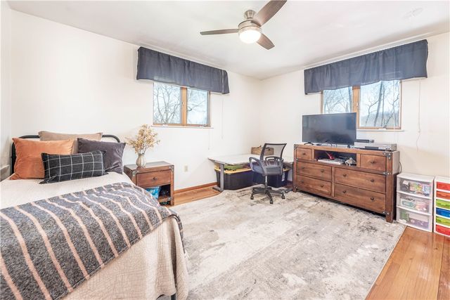 15 Watson St, Leet Twp, PA 15143