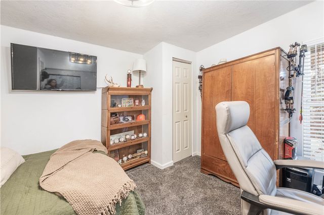 15 Watson St, Leet Twp, PA 15143