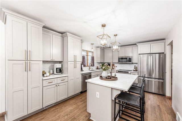 15 Watson St, Leet Twp, PA 15143