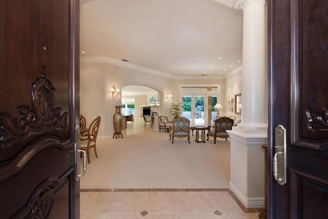 1876 Park Oak Dr, Roseville, CA 95661