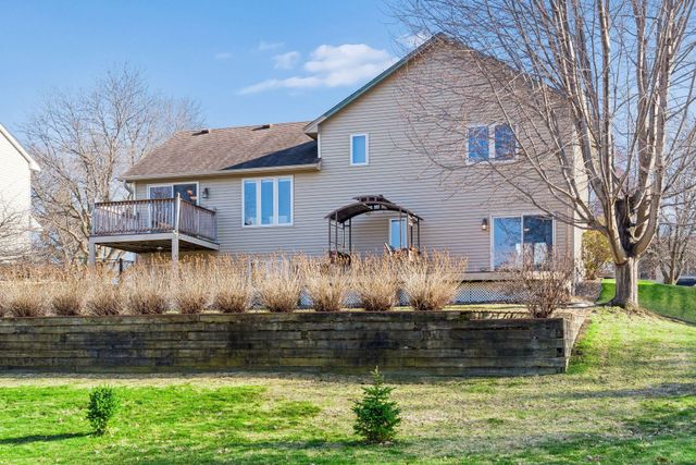 1011 Boston Hill Road, Eagan, MN 55123