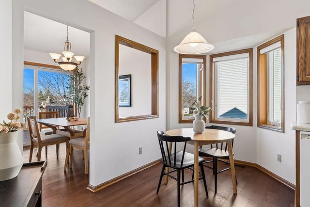 1011 Boston Hill Road, Eagan, MN 55123